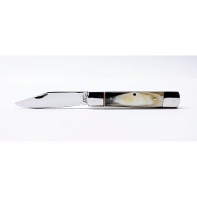   Náder - Arató Extra zsebkés, polírozott világos szaru markolat trikolor betét, tömör rozsdamentes acél baknik